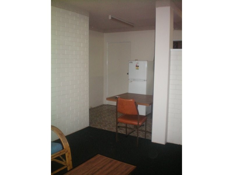 3/263 Lake Street, Cairns North QLD 4870