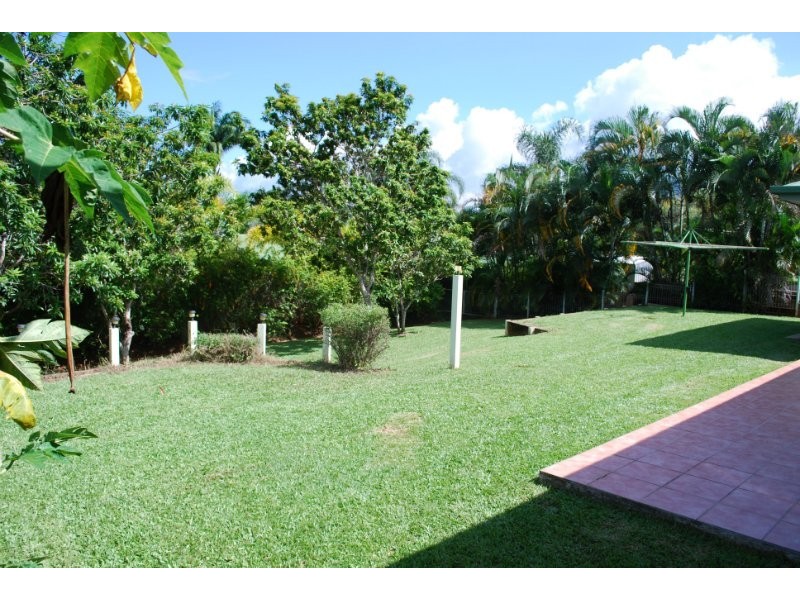 3 Barcoo Close, Bentley Park QLD 4869