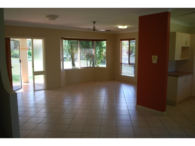 3 Barcoo Close, Bentley Park QLD 4869