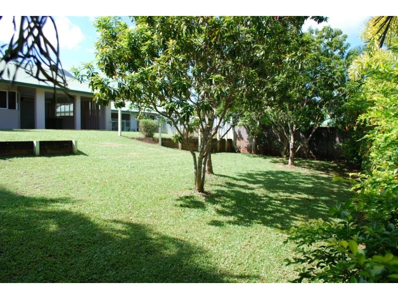 3 Barcoo Close, Bentley Park QLD 4869