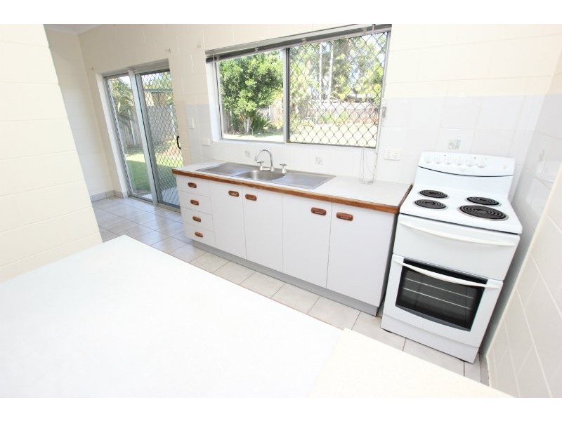 Bentley Park QLD 4869