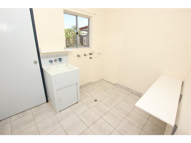 Bentley Park QLD 4869