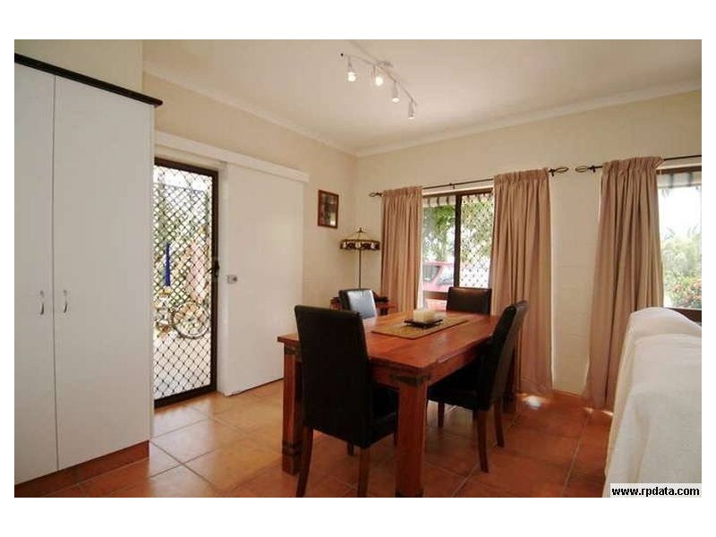 9 Theresa Close, Woree QLD 4868