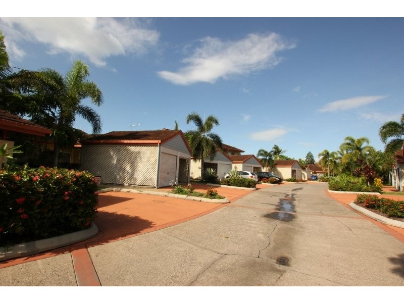 Manoora QLD 4870