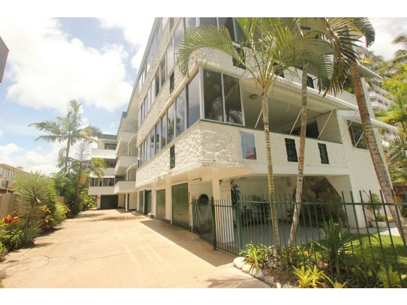 Cairns North QLD 4870