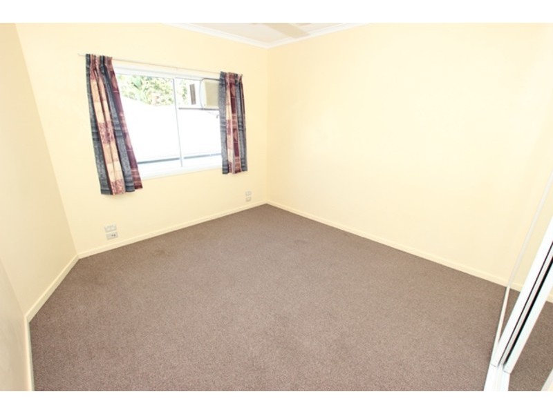 8/5 Balaclava Road, Earlville QLD 4870