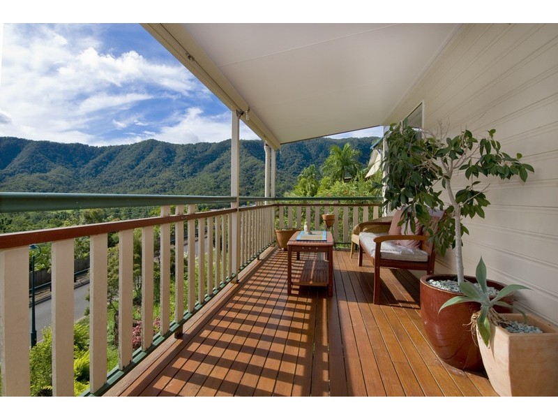 10 Timberlea Drive, Bentley Park QLD 4869