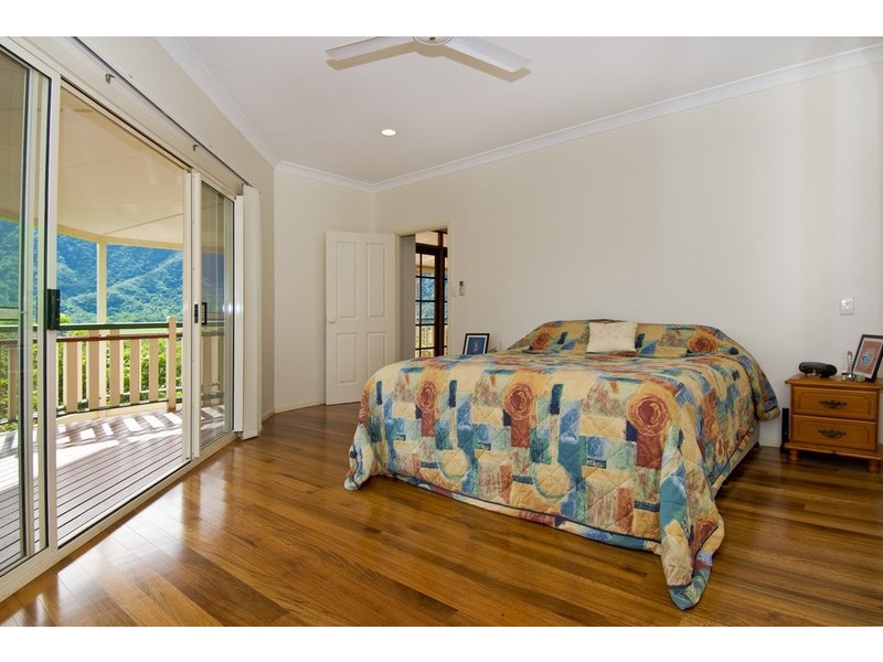 10 Timberlea Drive, Bentley Park QLD 4869