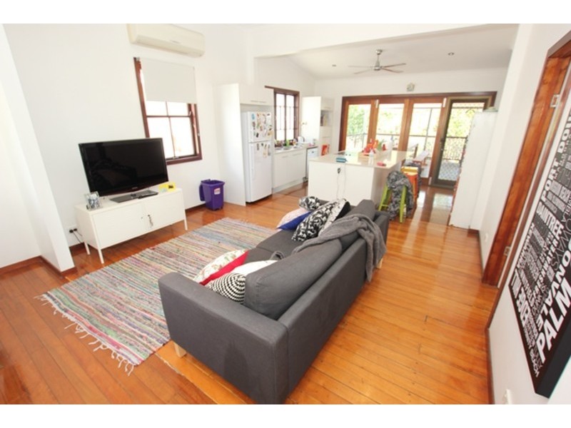 14 Lumley Street, Cairns City QLD 4870