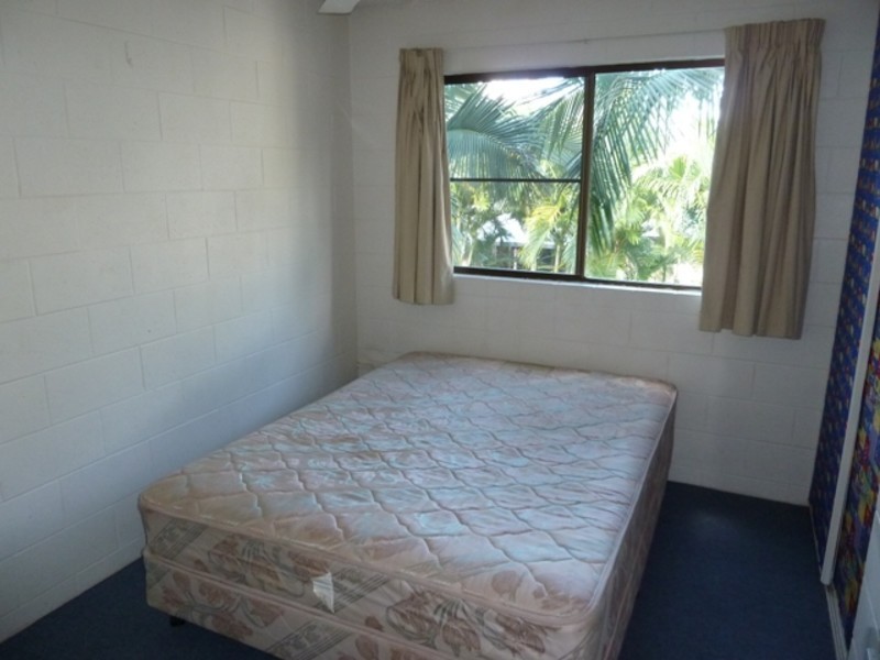 15/215 McLeod Street, Cairns North QLD 4870