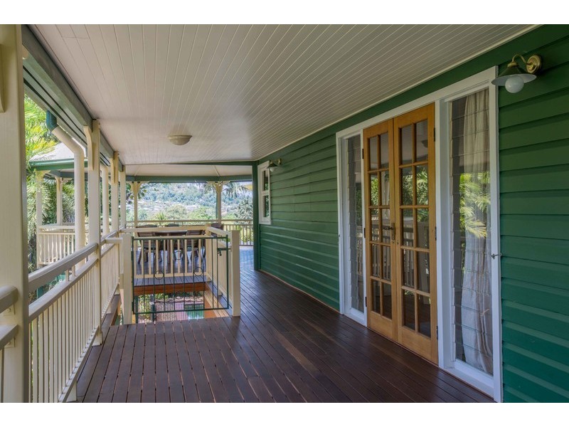 7-9 Curlewis Street, Brinsmead QLD 4870