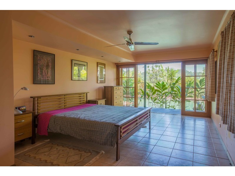 7-9 Curlewis Street, Brinsmead QLD 4870