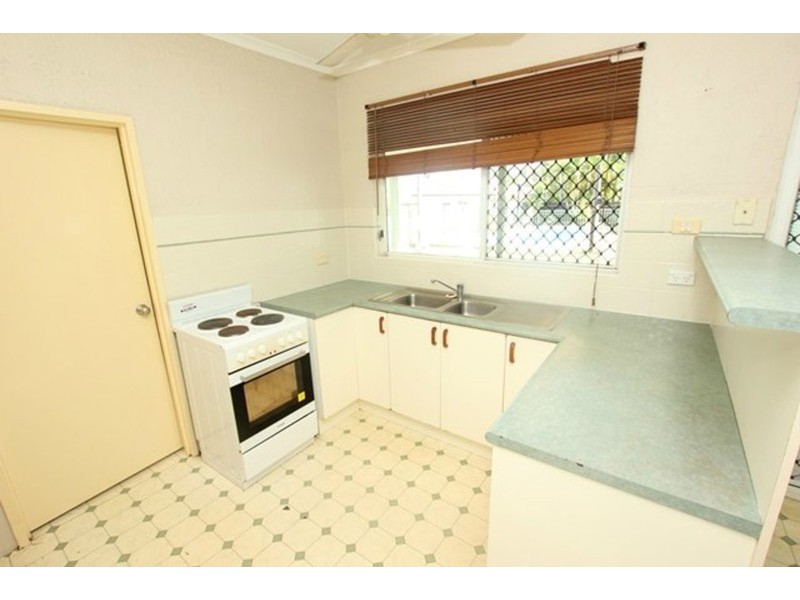 4 Thornton Street, White Rock QLD 4868