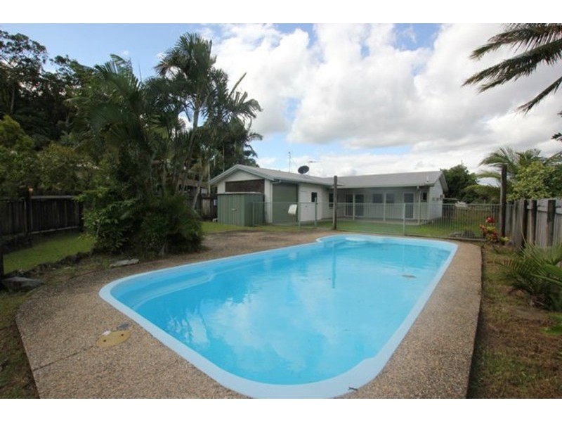 4 Thornton Street, White Rock QLD 4868