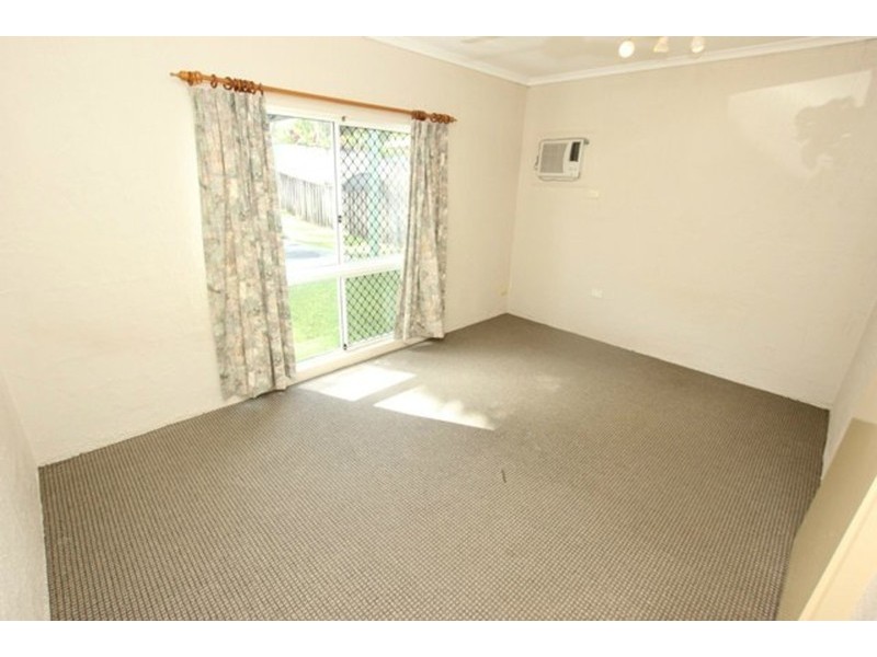 4 Thornton Street, White Rock QLD 4868