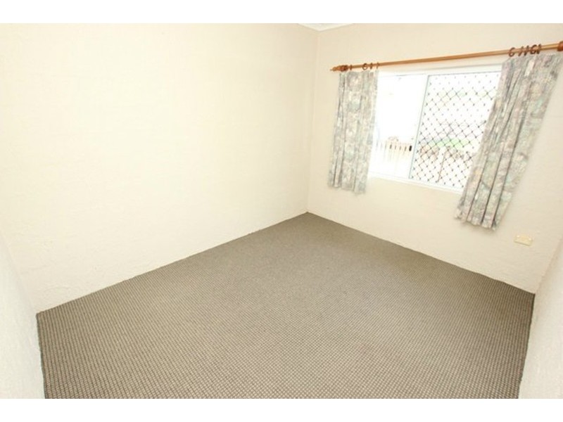 4 Thornton Street, White Rock QLD 4868