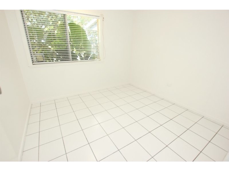 37 Henley Street, Earlville QLD 4870