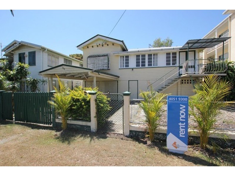 194 Buchan Street, Westcourt QLD 4870