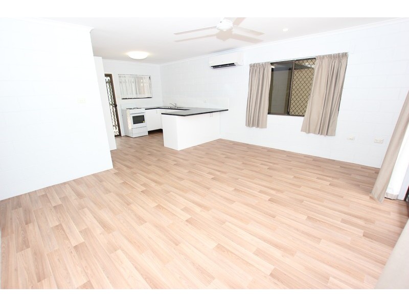 1/34 Alma Street, Woree QLD 4868