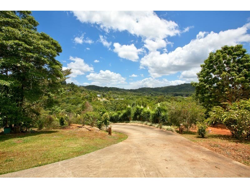 16 Willaimson Drive, Kuranda QLD 4881