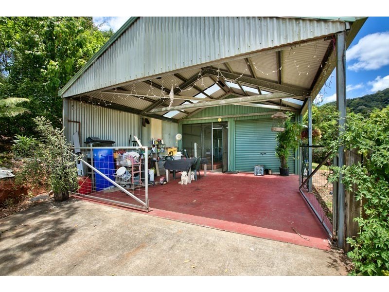 16 Willaimson Drive, Kuranda QLD 4881