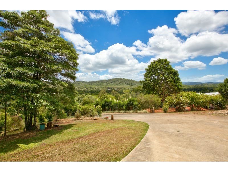 16 Willaimson Drive, Kuranda QLD 4881