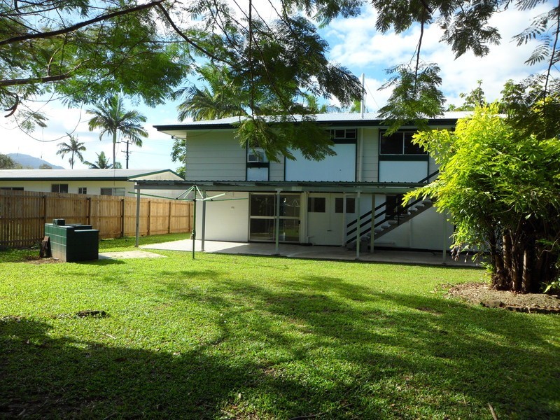 24 Yangoora Street, White Rock QLD 4868