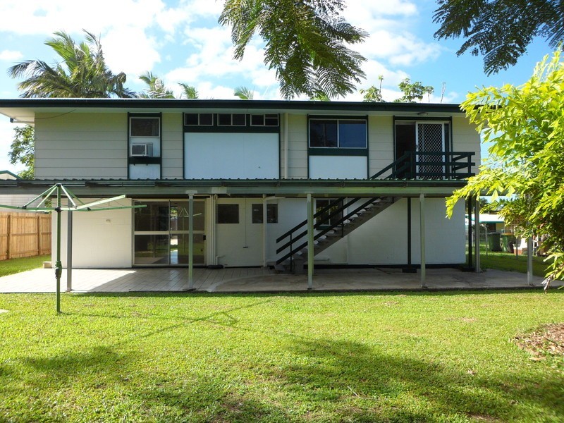 24 Yangoora Street, White Rock QLD 4868