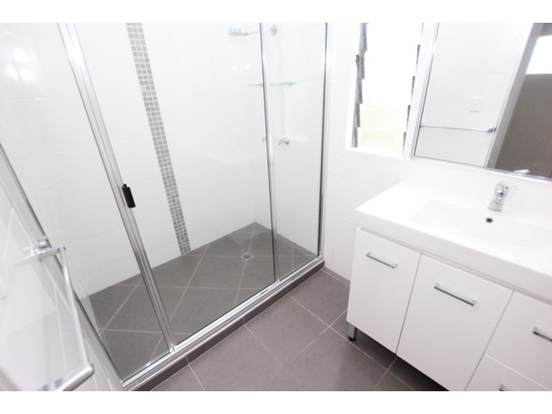 274 Aumuller Street, Westcourt QLD 4870