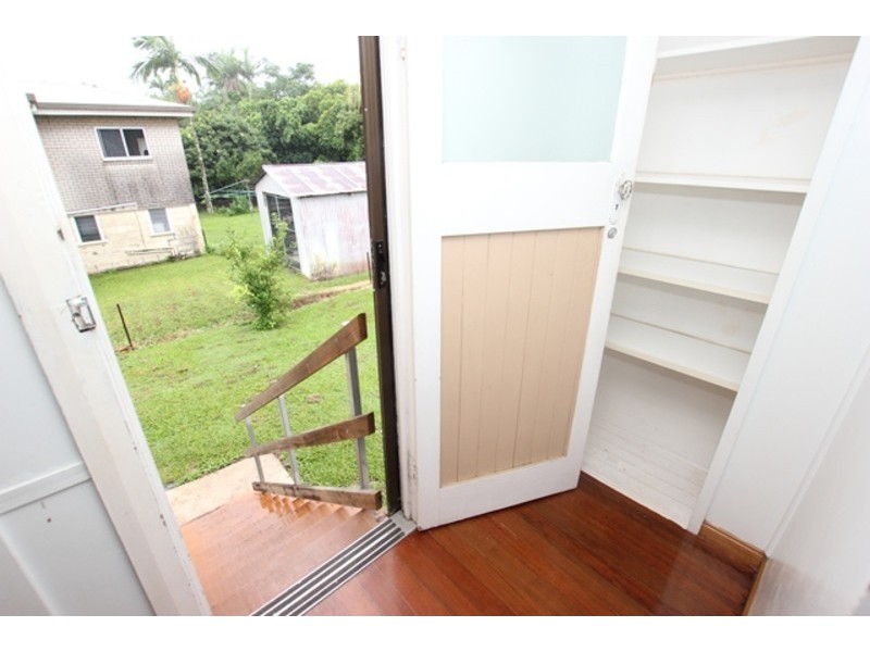 274 Aumuller Street, Westcourt QLD 4870