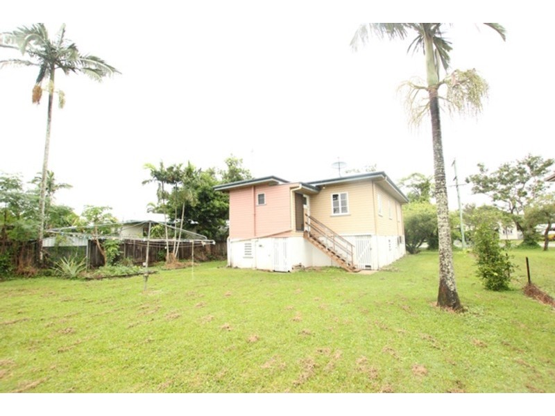 274 Aumuller Street, Westcourt QLD 4870