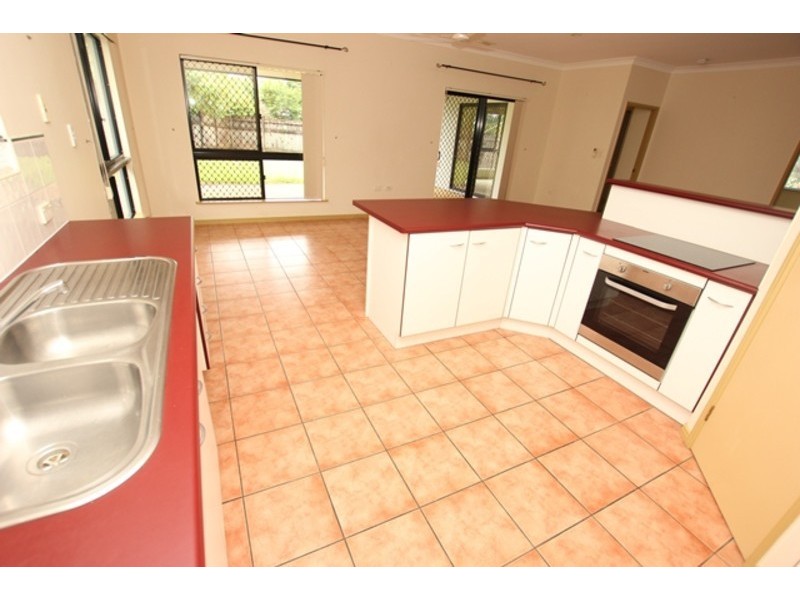 2 Verbena Drive, Mount Sheridan QLD 4868