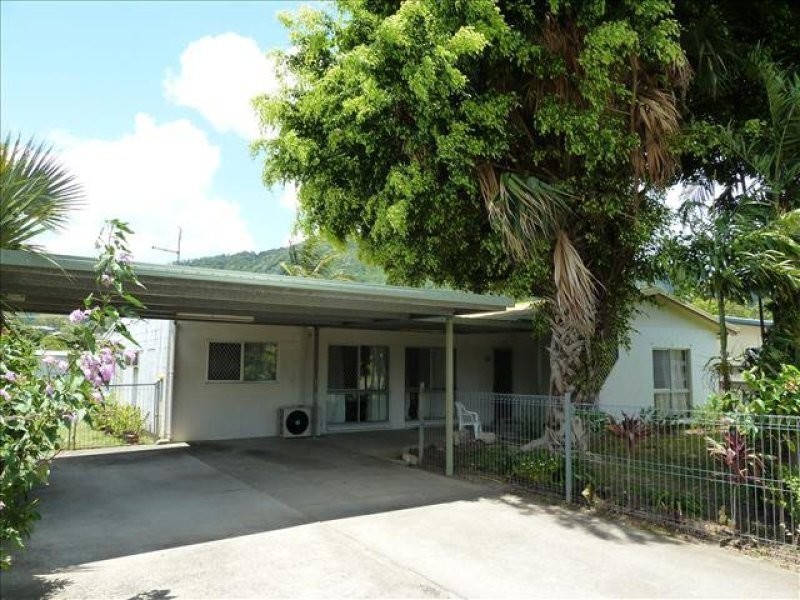 179 Swallow Street, Mooroobool QLD 4870