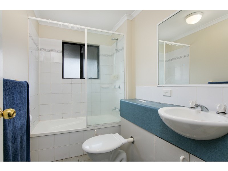 5/2-4 McGuigan, Earlville QLD 4870