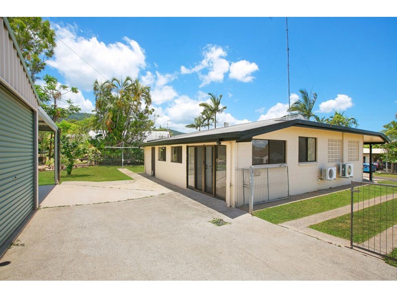 13 Matilda Close, Woree QLD 4868