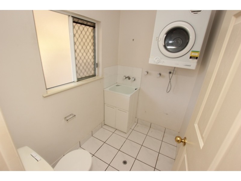 Manoora QLD 4870