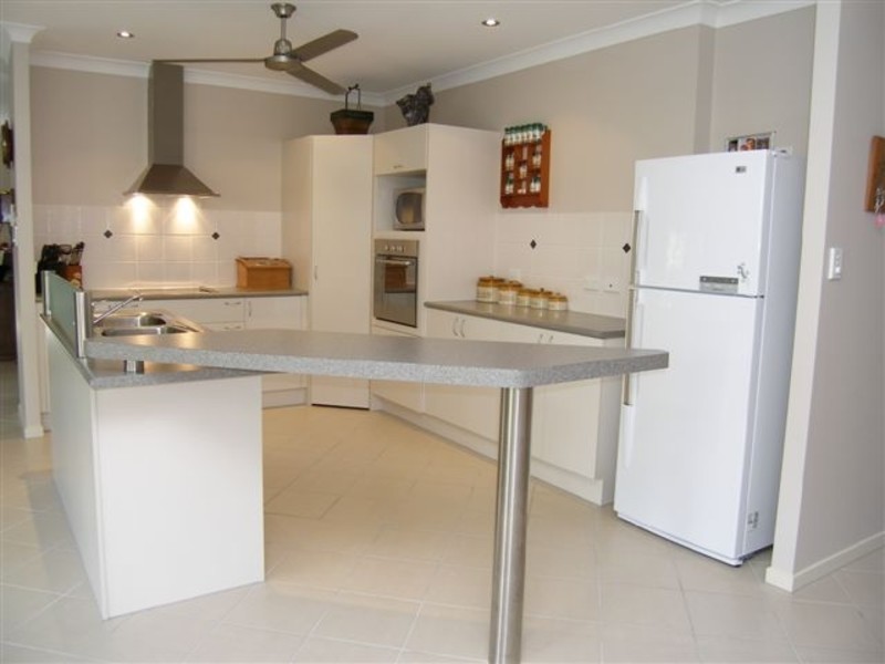 7 Tydeman Crescent, Clifton Beach QLD 4879