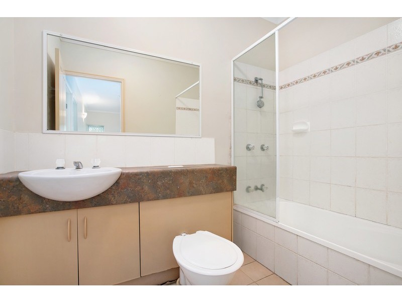 25/2-5 Marella Close, Manoora QLD 4870