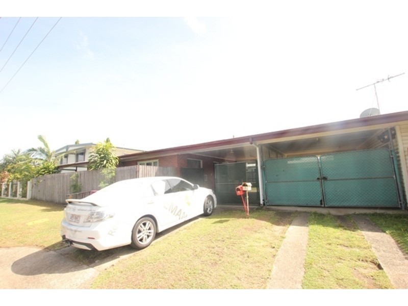 Westcourt QLD 4870