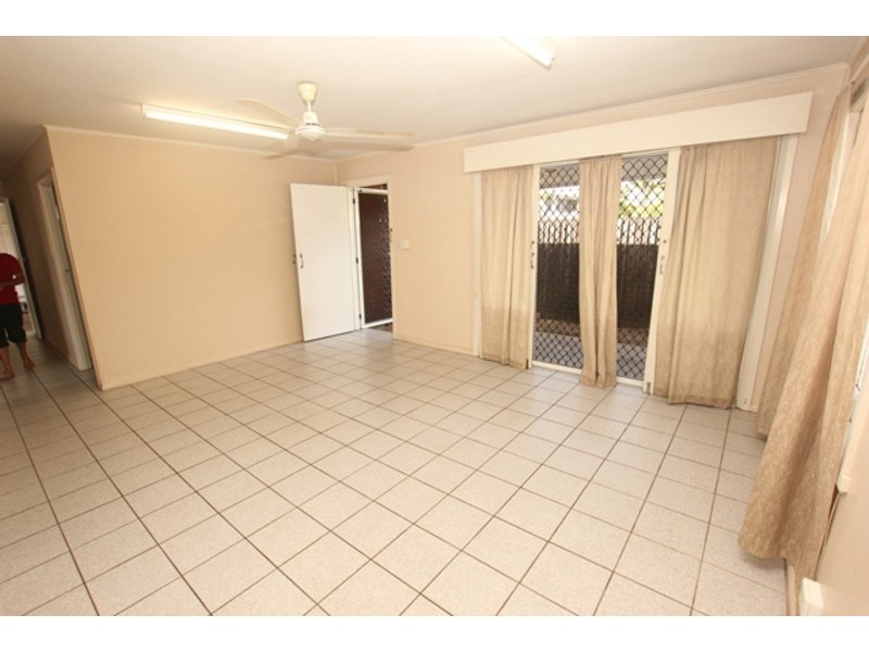 Westcourt QLD 4870