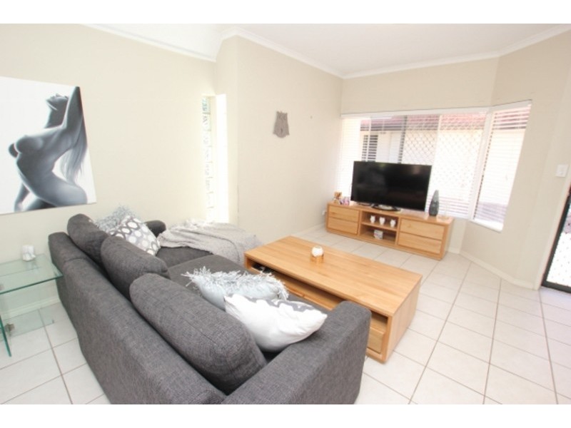 10/67 Digger Street, Cairns North QLD 4870