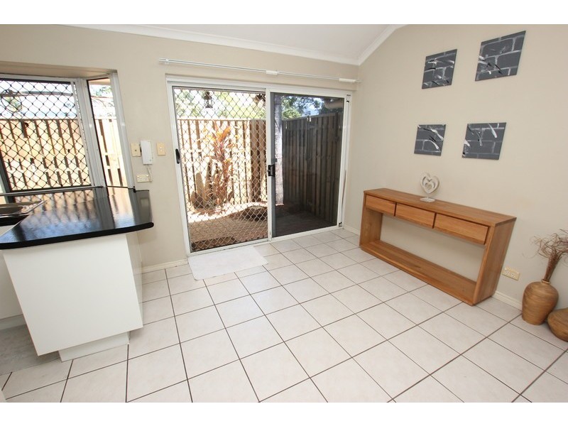 10/67 Digger Street, Cairns North QLD 4870