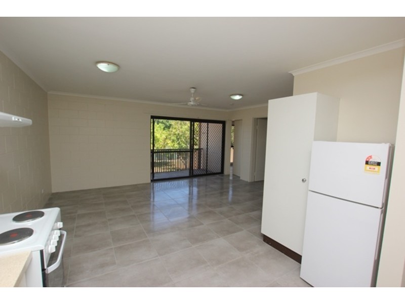5/9 Vievers Close, Westcourt QLD 4870