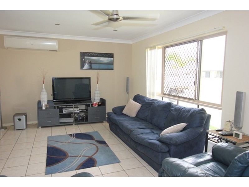 13 Sunrise Street, White Rock QLD 4868