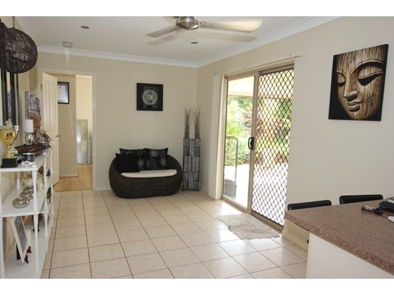 13 Sunrise Street, White Rock QLD 4868