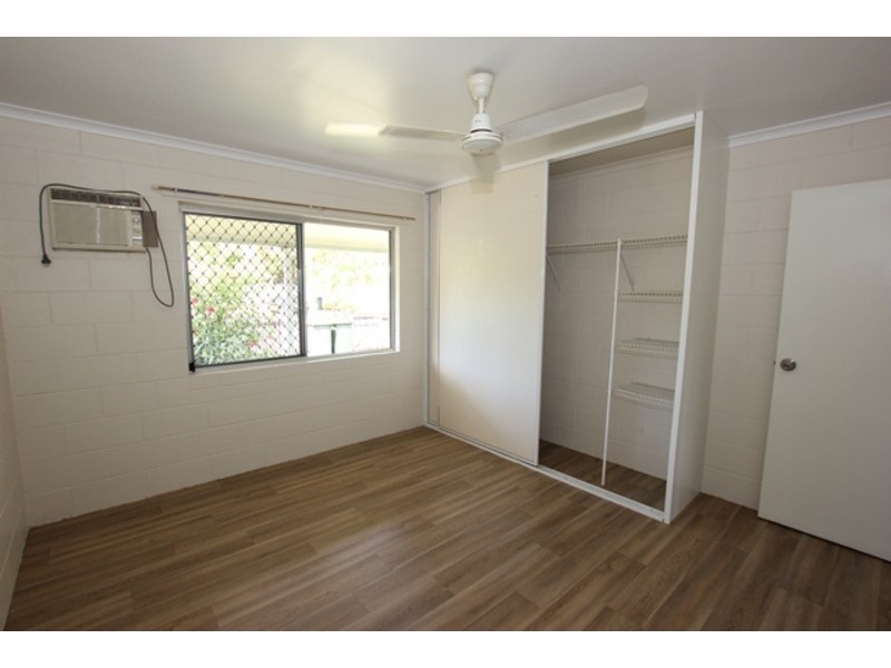 Manoora QLD 4870