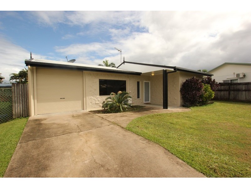 17 Ferngully Street, White Rock QLD 4868
