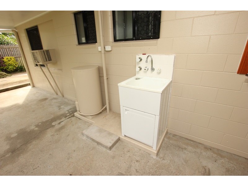 17 Ferngully Street, White Rock QLD 4868