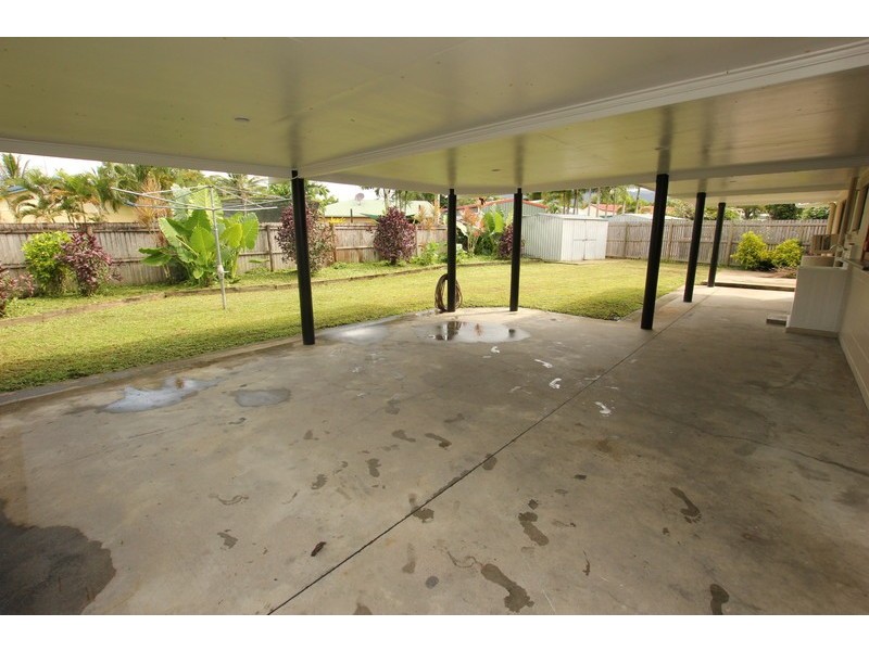 17 Ferngully Street, White Rock QLD 4868