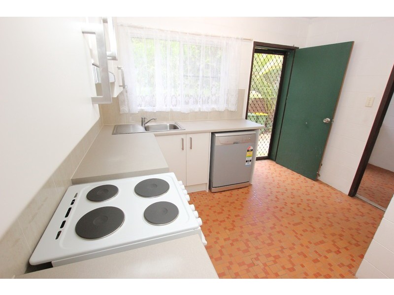 1/552 Varley Street, Yorkeys Knob QLD 4878